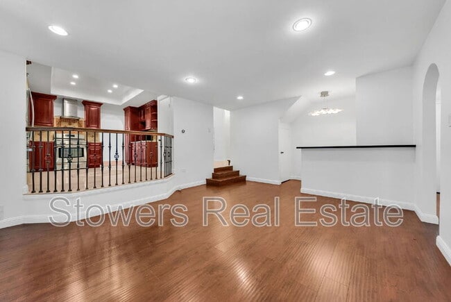 Building Photo - 40232 San Sebastian Pl