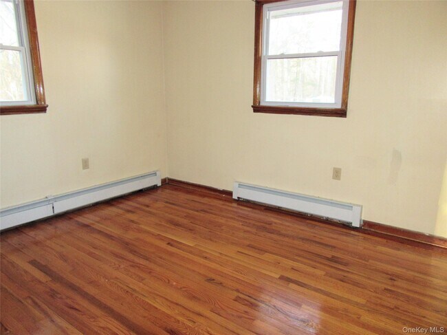 Building Photo - 18 Station Rd