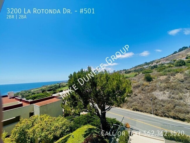 Building Photo - 3200 La Rotonda Dr