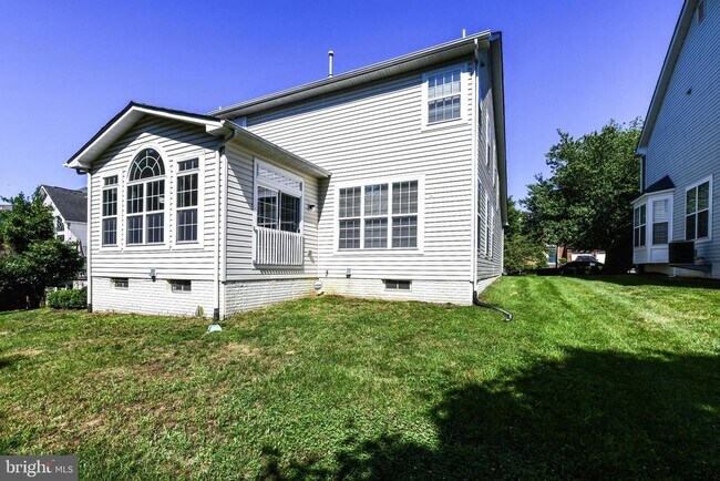 Building Photo - 13003 Belle Meade Trace