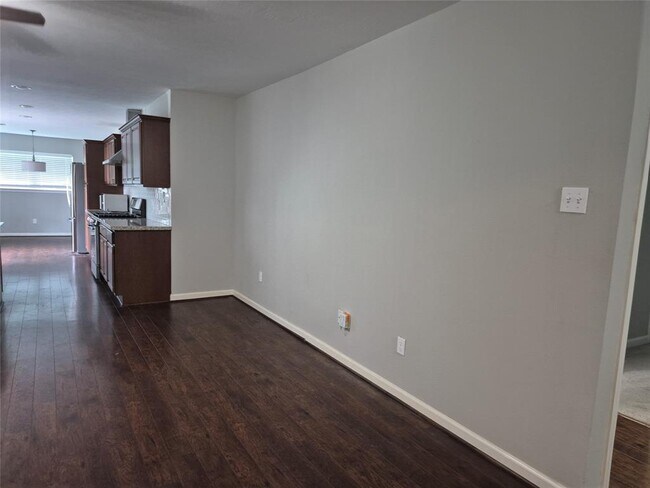 Building Photo - 10506 Chatterton Dr