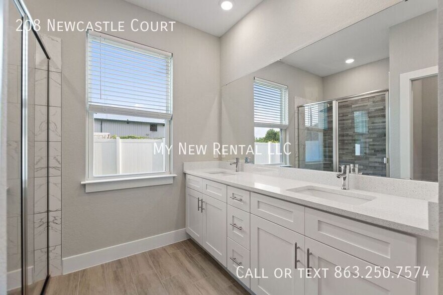 Building Photo - 208 Newcastle