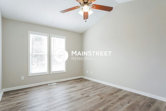 Building Photo - 3 Bedroom Pet-Friendly Home in Zebulon, NC with Main Street Renewal