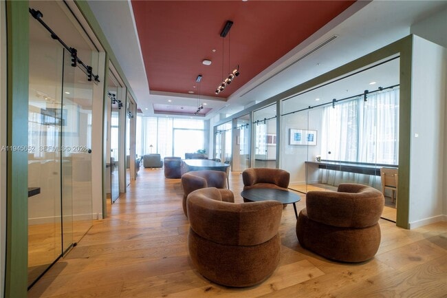 Building Photo - 11 NE 6th St