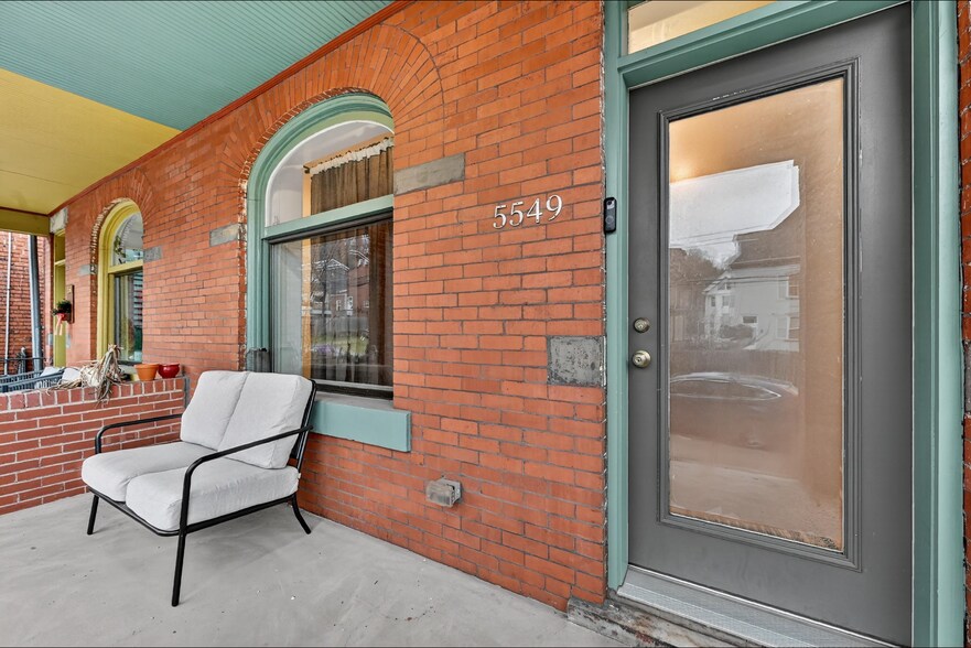 Building Photo - 5549 Columbo St