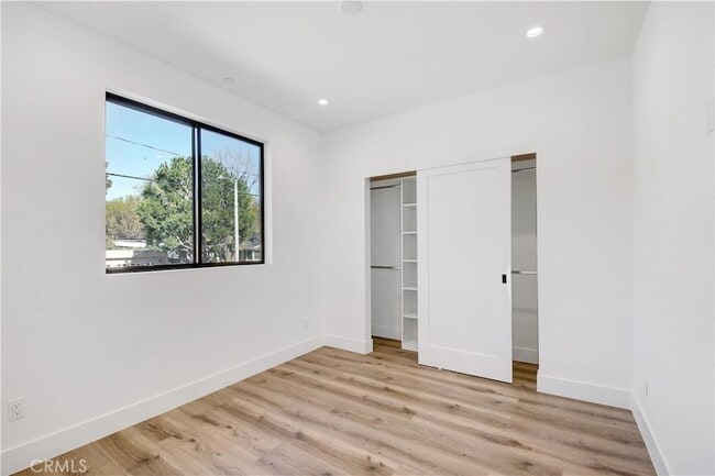 Building Photo - 13461 Bradley Ave