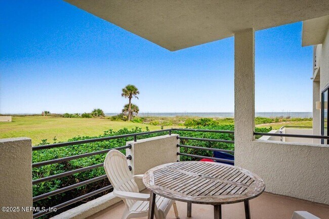 Building Photo - 739 Spinnakers Reach Dr