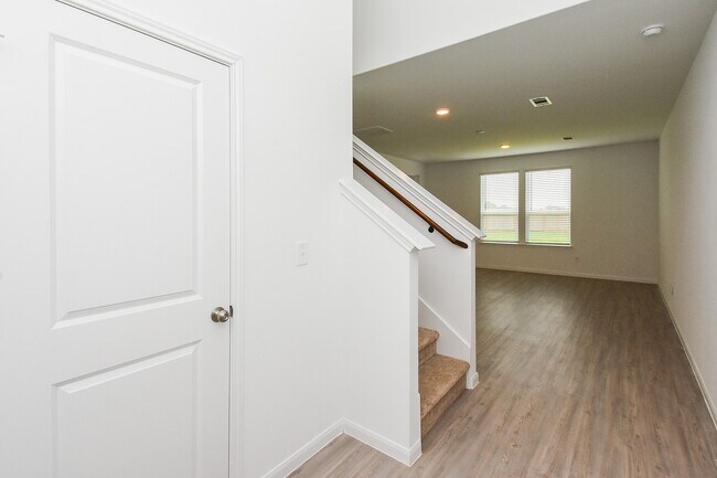 Building Photo - 23923 Escardilla Dr