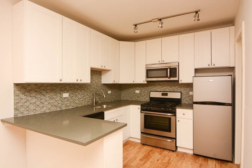 Building Photo - 2839 W Palmer St