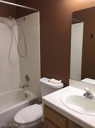 Building Photo - 460 Wright Way