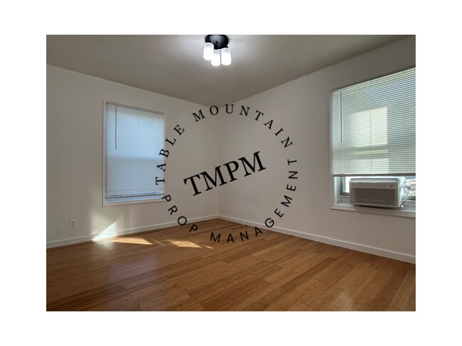 Building Photo - 1295 Floral Ave