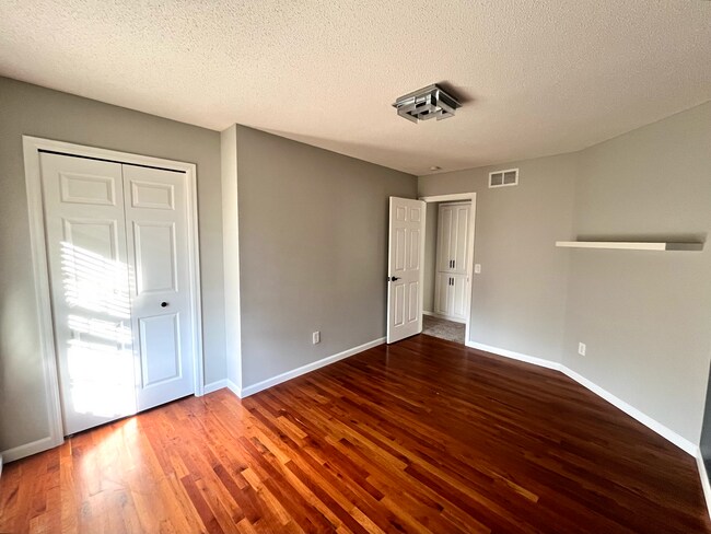 Building Photo - 17093 Isleton Ave