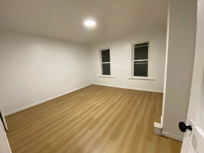 Building Photo - Newly updated 3 bedroom 1 bath house for Rent!