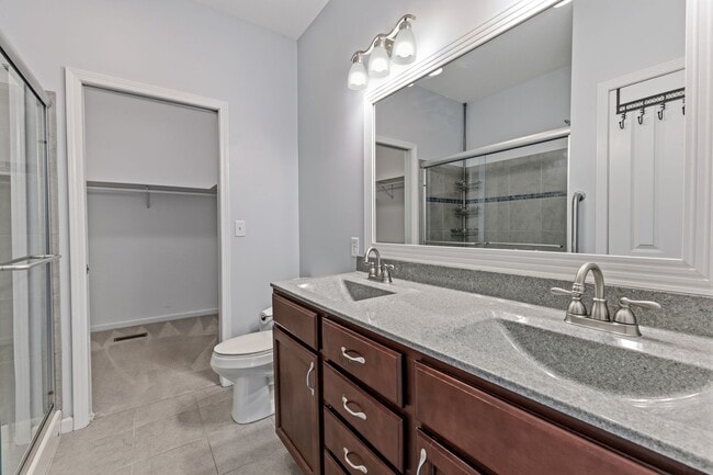 Building Photo - 2419 Destiny Ct E