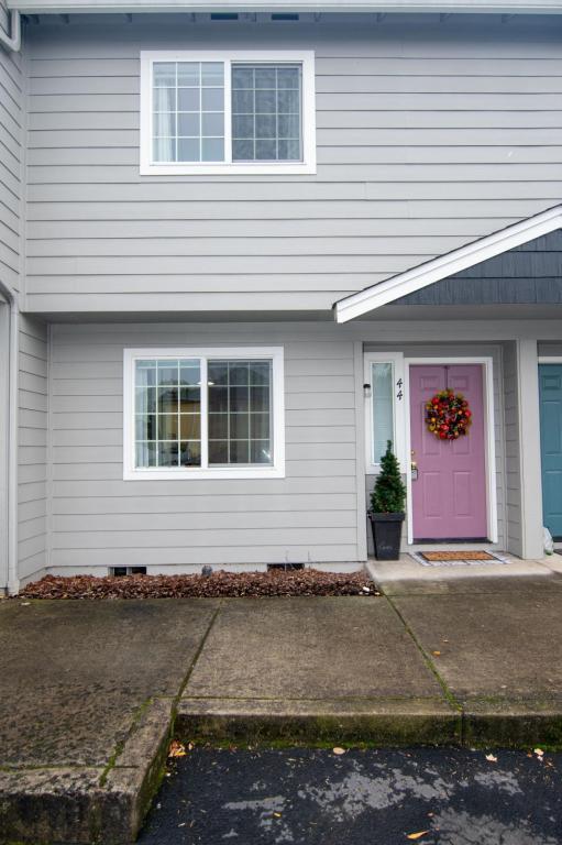 Building Photo - 2030 Brookhurst St