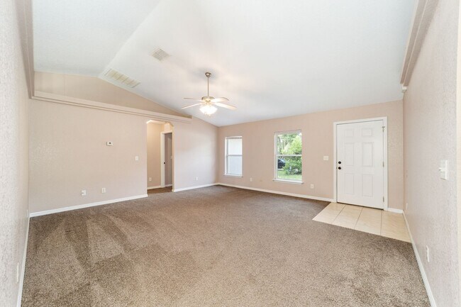 Building Photo - Peaceful 3-Bedroom Home with Open Floor Plan & Two-Car Garage in Rainbow Lakes Estates!