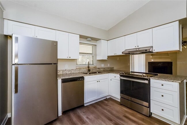 Building Photo - 5293 Stone Harbour Rd