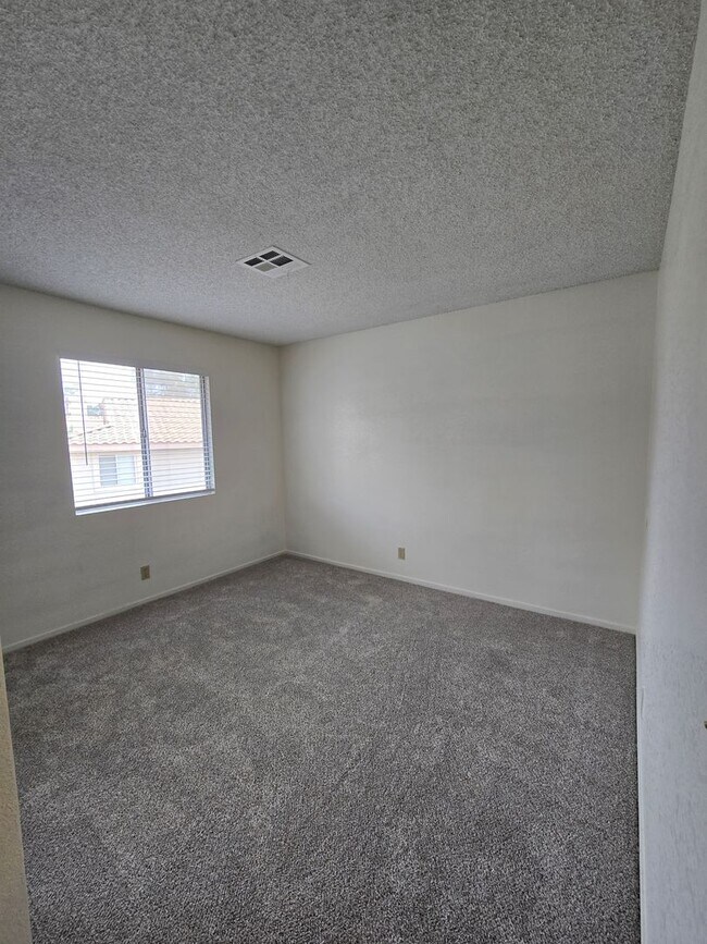 Building Photo - A Nicely Remodeled 2 Bedroom upstairs unit...