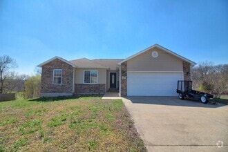 Building Photo - Available 6/16