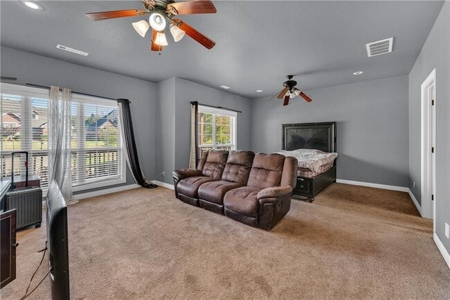 Building Photo - 2265 N Covington Park Blvd