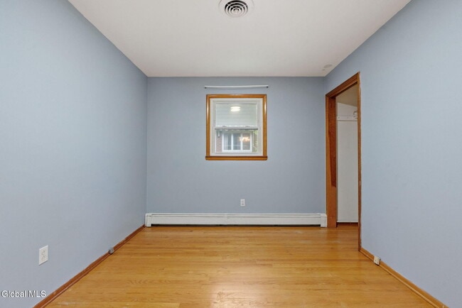 Building Photo - 92 Daytona Ave