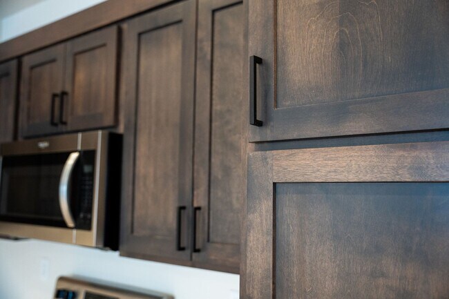 Building Photo - Modern 3 Bed / 2 Bath Twin Home — Stylish, Spacious, and No Backyard Neighbors!