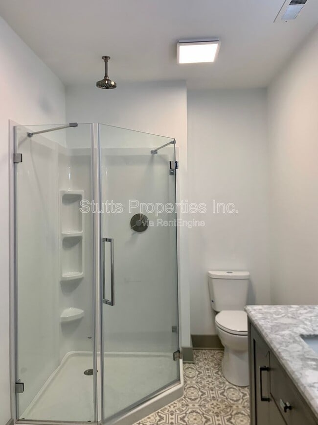 Building Photo - 617 Howell St