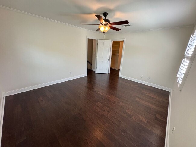 Building Photo - Pensacola - Inverness - 3 bedroom, 2 bathroom