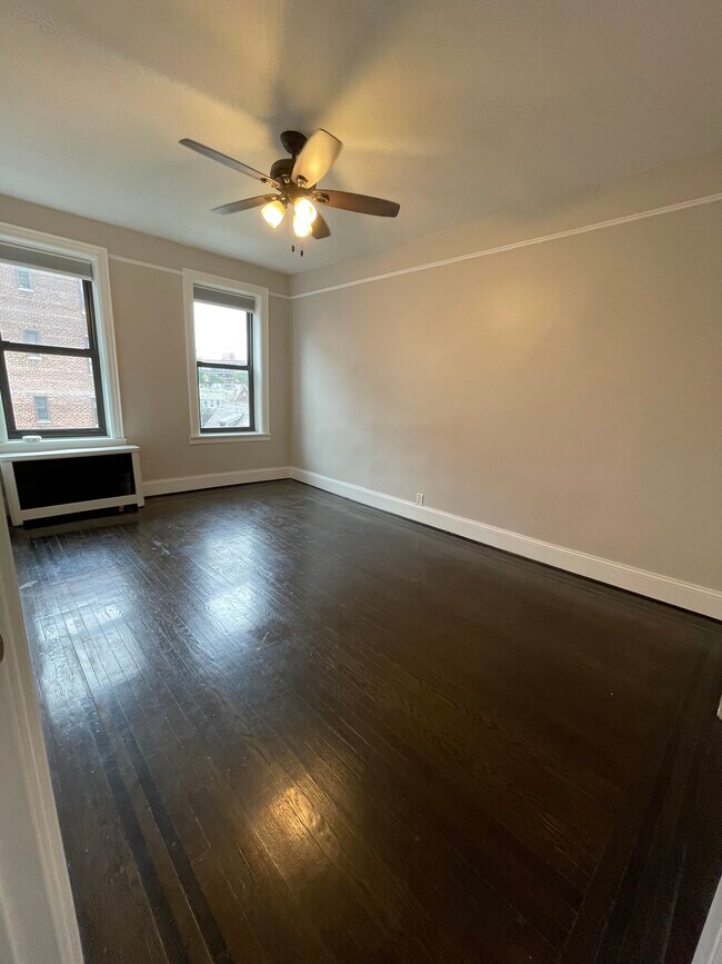 Building Photo - 3563 88th St
