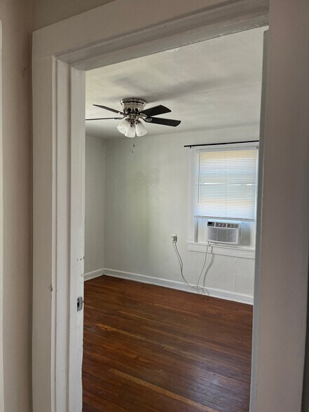 Building Photo - 301 Clement St