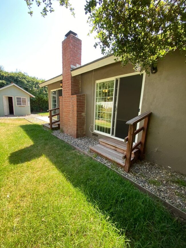 Building Photo - Updated Single Story Home Located in Orcut...