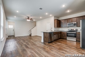 Building Photo - 10314 Lynwood Vlg