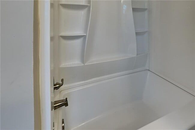 Building Photo - 258 Bethel Dr