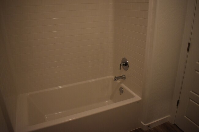 Building Photo - 4481 N San Miguel Ave
