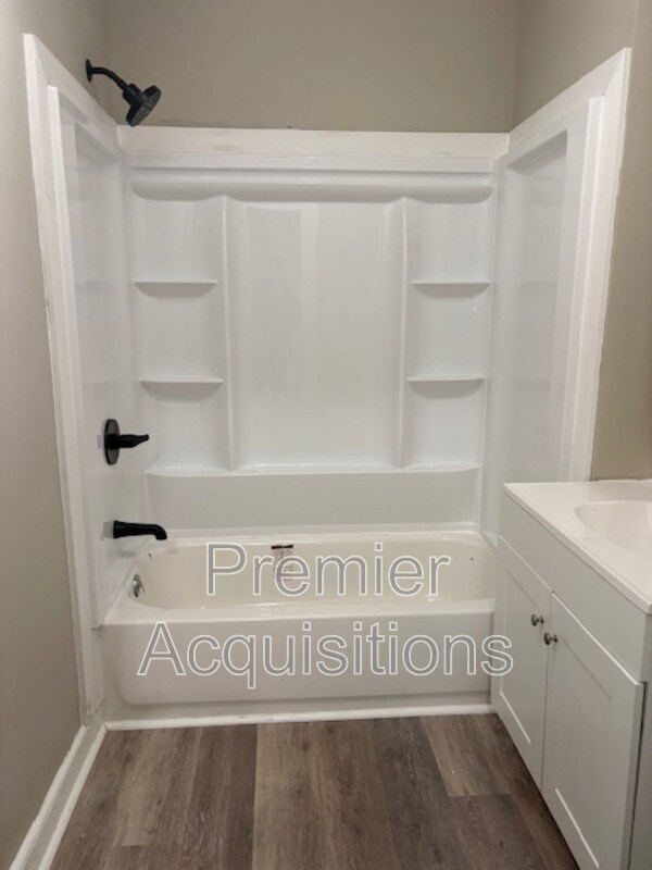 Building Photo - 904 Washington Ave