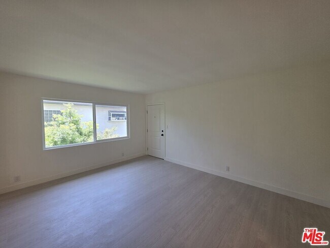 Building Photo - 1411 Innes Pl