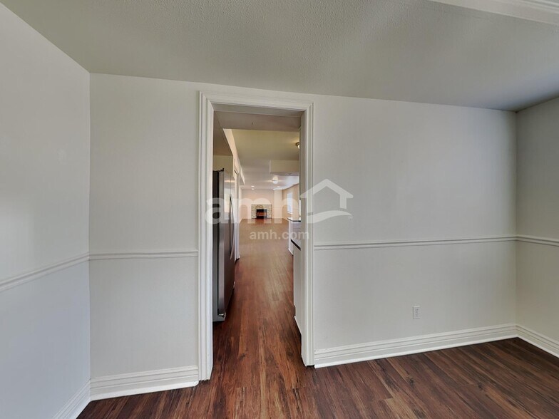 Building Photo - 436 N 2150 W