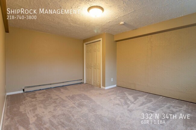 Building Photo - 332 N 34th Ave E