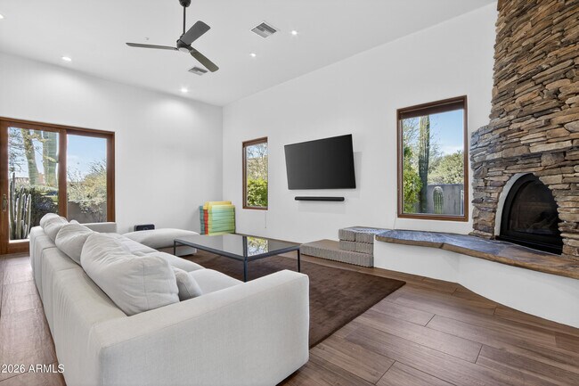 Building Photo - 25836 N 104th Way