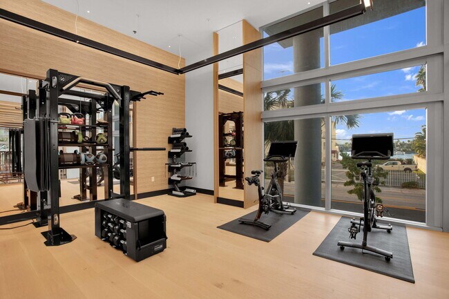 Building Photo - 151 N Seabreeze Blvd