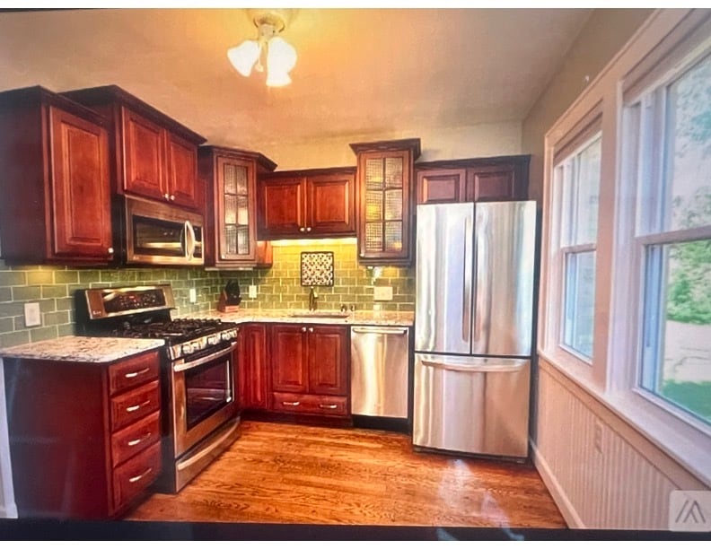 Building Photo - 3085 N Brookfield Rd