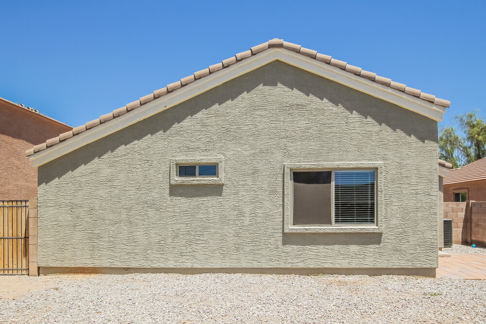 Building Photo - 24007 W Huntington Dr