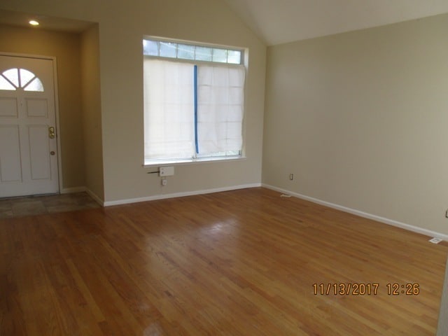Building Photo - Two Story Home in Vallejo, CA Near the Fai...