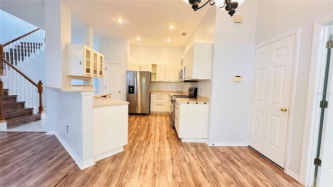 Building Photo - 622 Wisteria Ln
