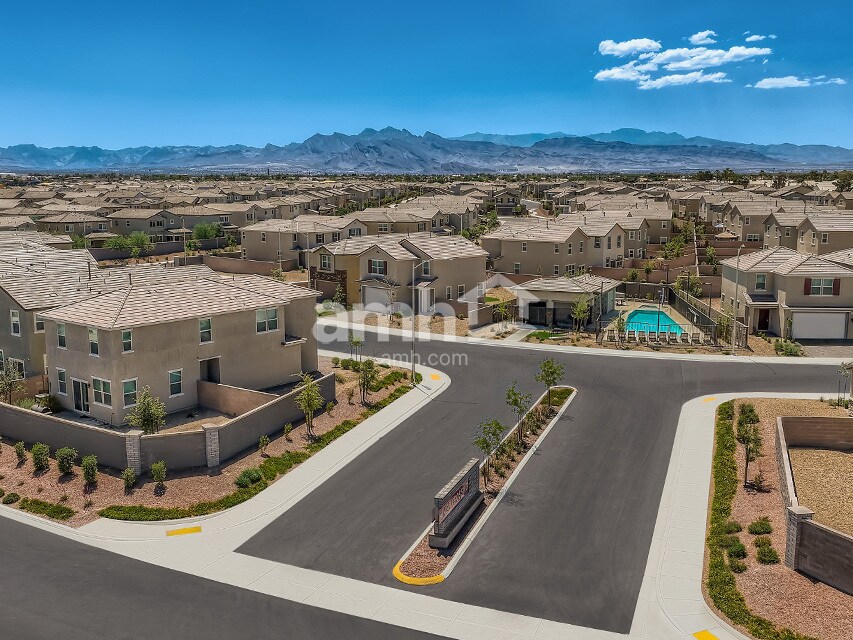 Building Photo - 4719 Tree Swing St