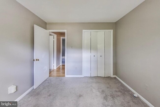 Building Photo - 5406 Parkvale Terrace