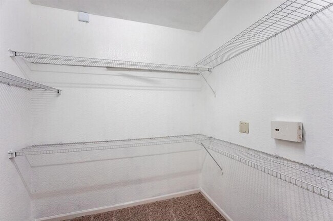 Building Photo - 1711 Old Spanish Trl