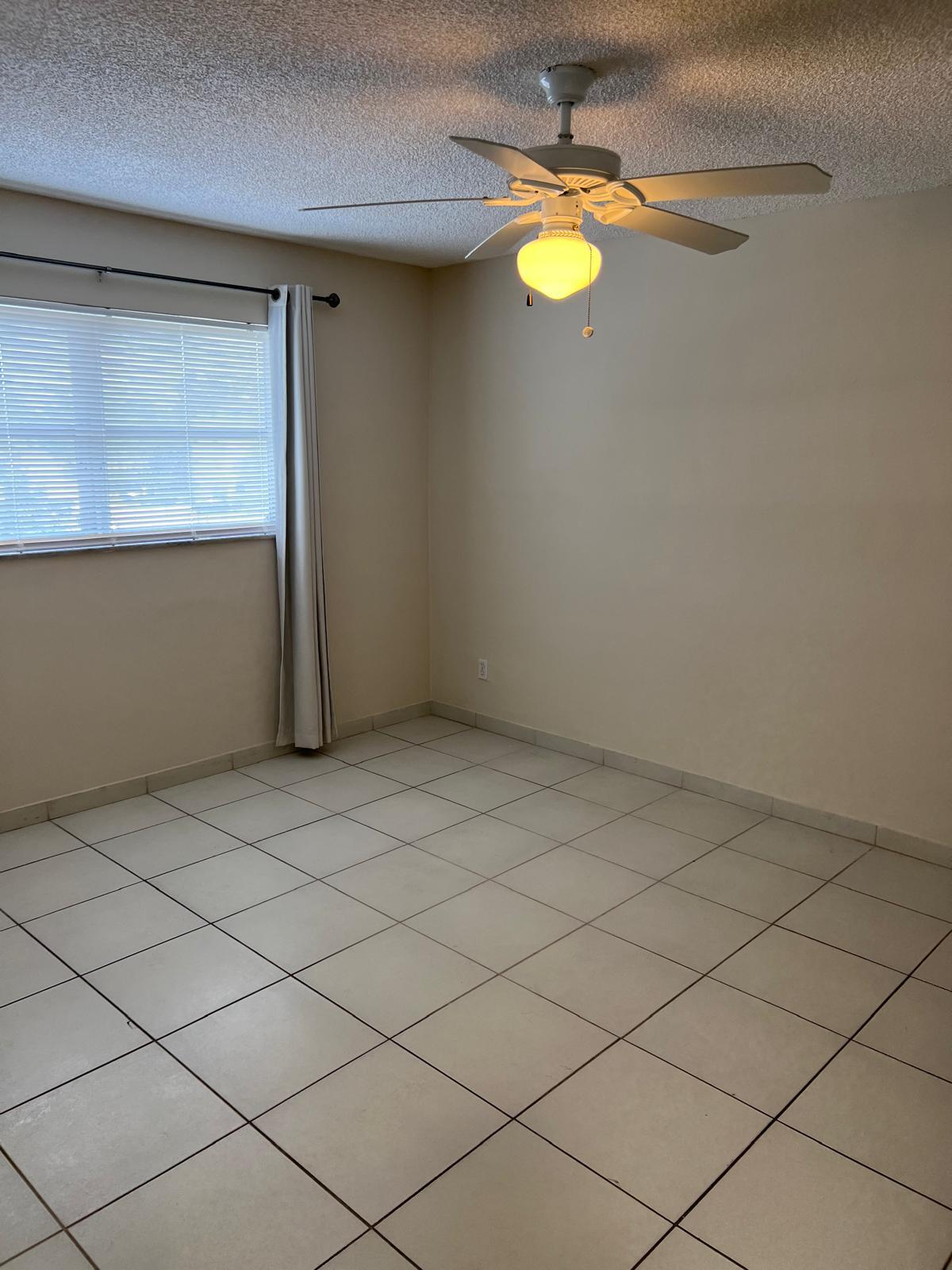 Building Photo - 2491 SW 82nd Ave
