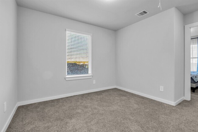 Building Photo - 18720 Presswood Wy Dr