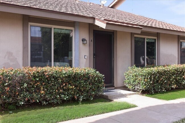 Building Photo - 16872 Cod Cir
